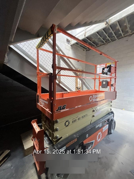 2022 JLG ES2632