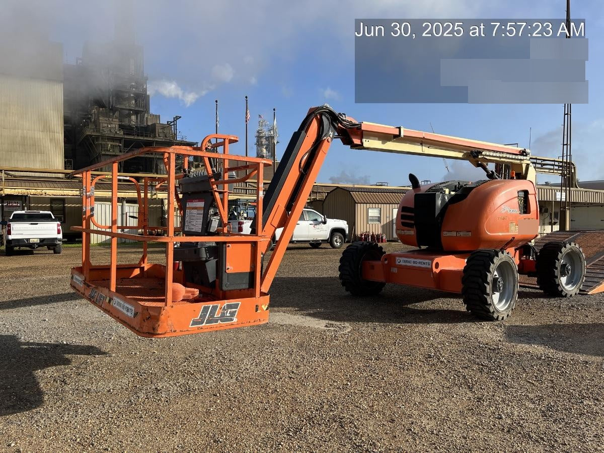 2021 JLG 600AJ