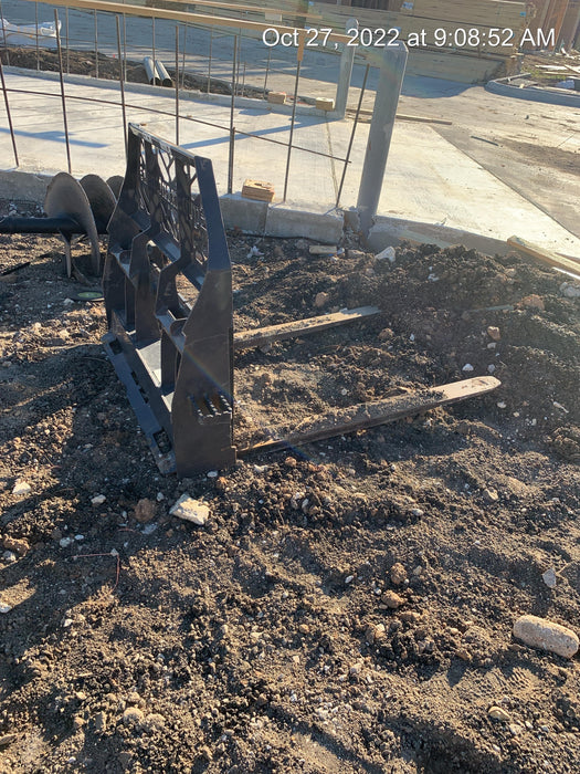 2021 PALADIN 48" Pallet Forks - Paladin