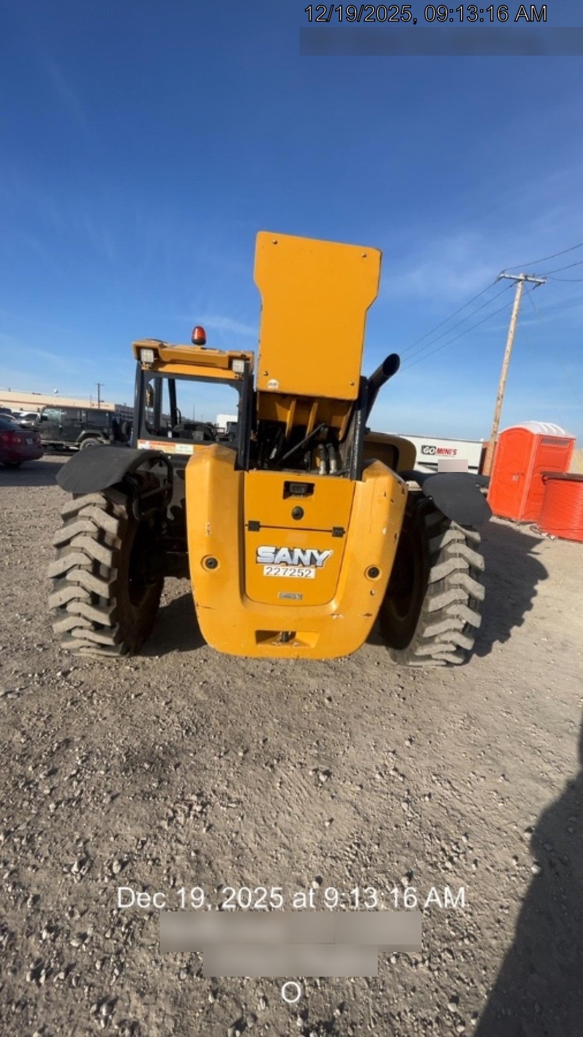 2022 SANY STH1056