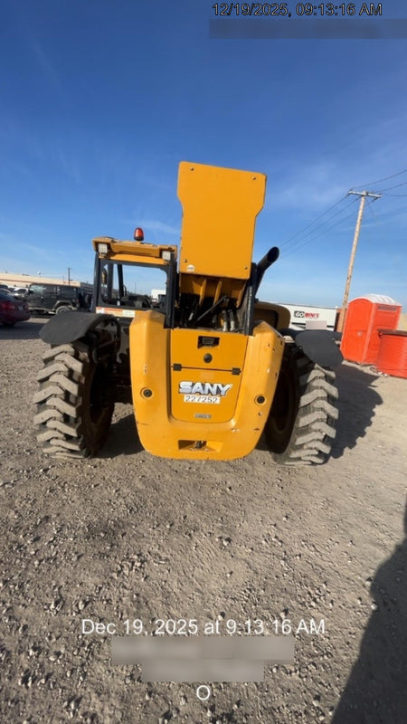 2022 SANY STH1056