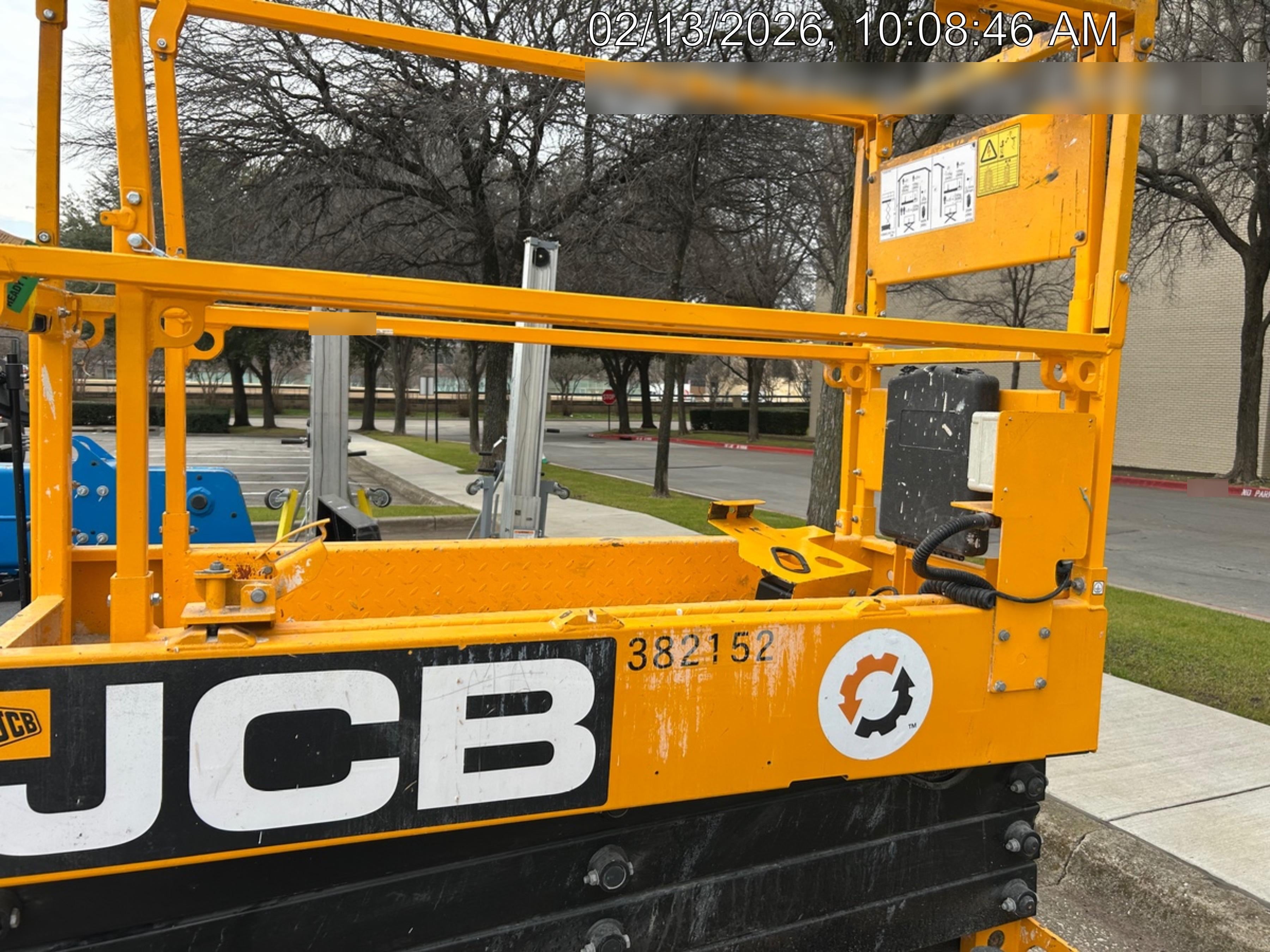 2024 JCB S1932E