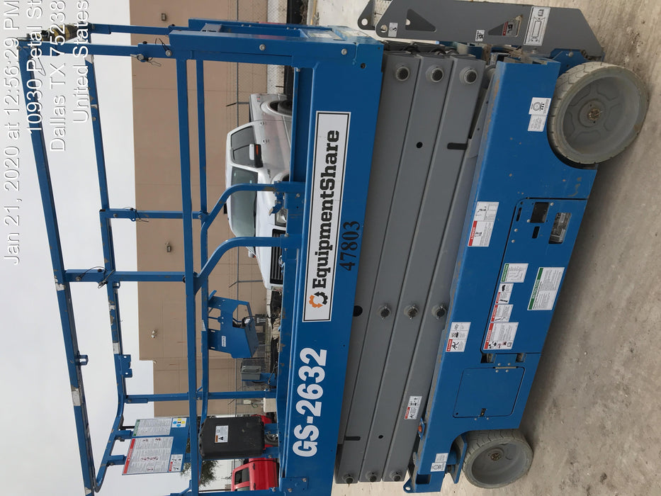2019 Genie GS-2632 Folding rails with half height swing gate