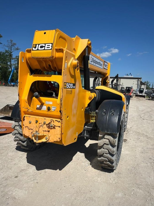 2020 JCB 509-42 Cab/Heat/Air, Solid Tires, Work Lights, Beacon, Aux Hydraulics, Back up Alarm, Lifting Eye, ES Decals