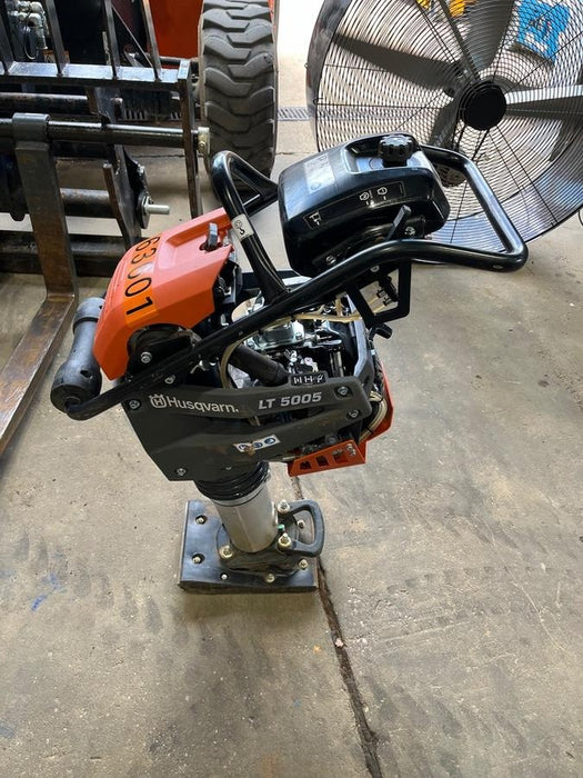 2024 HUSQVARNA LT5005