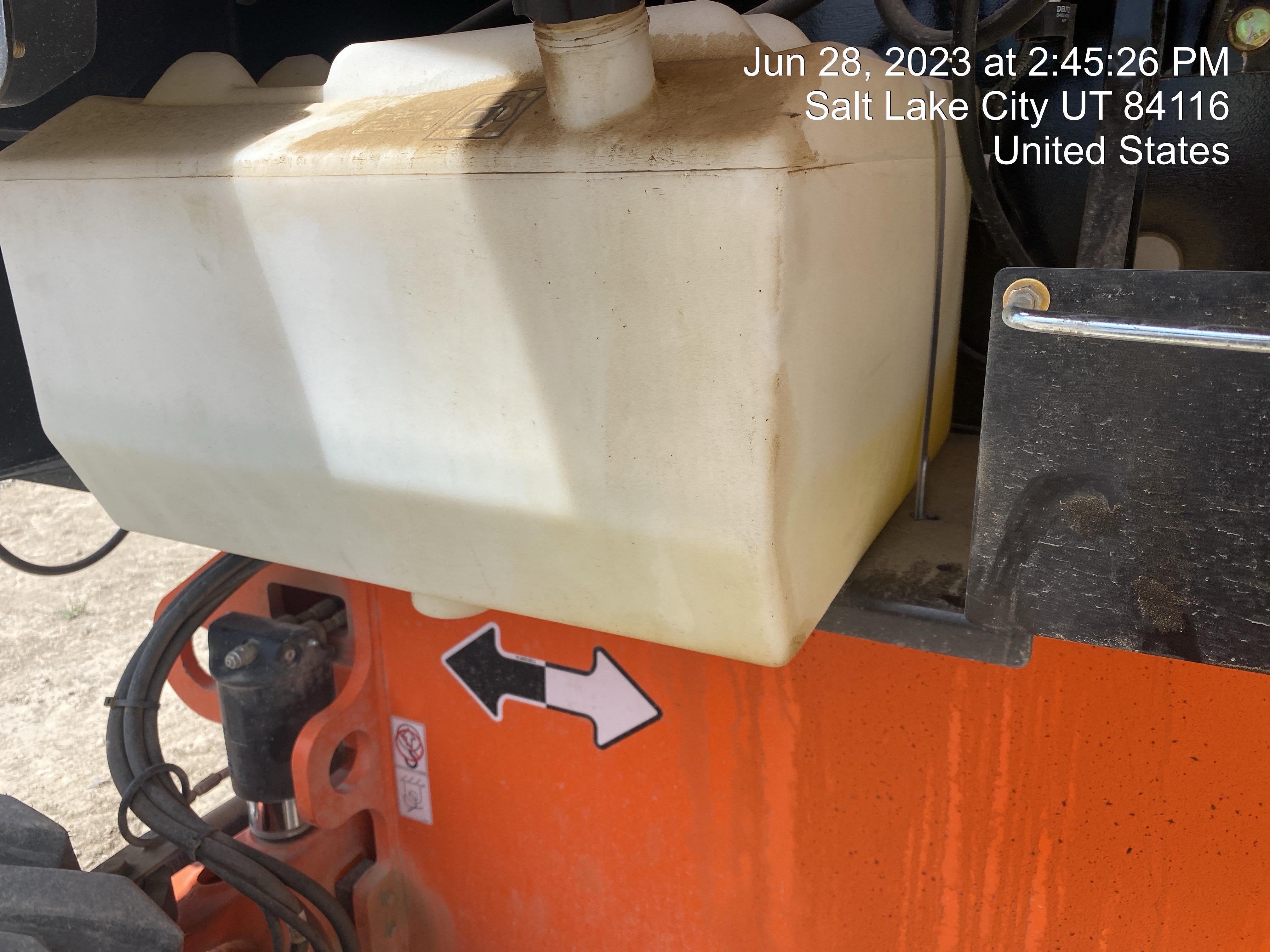 2023 JLG 660SJ