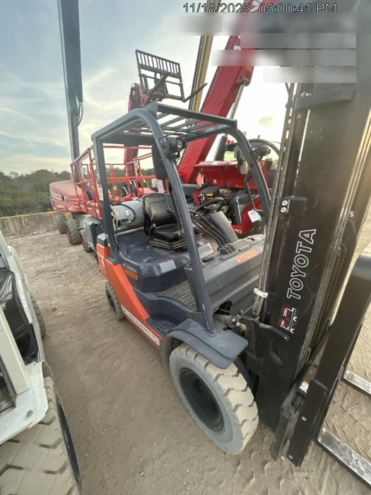 2022 TOYOTA 50-8FGU25