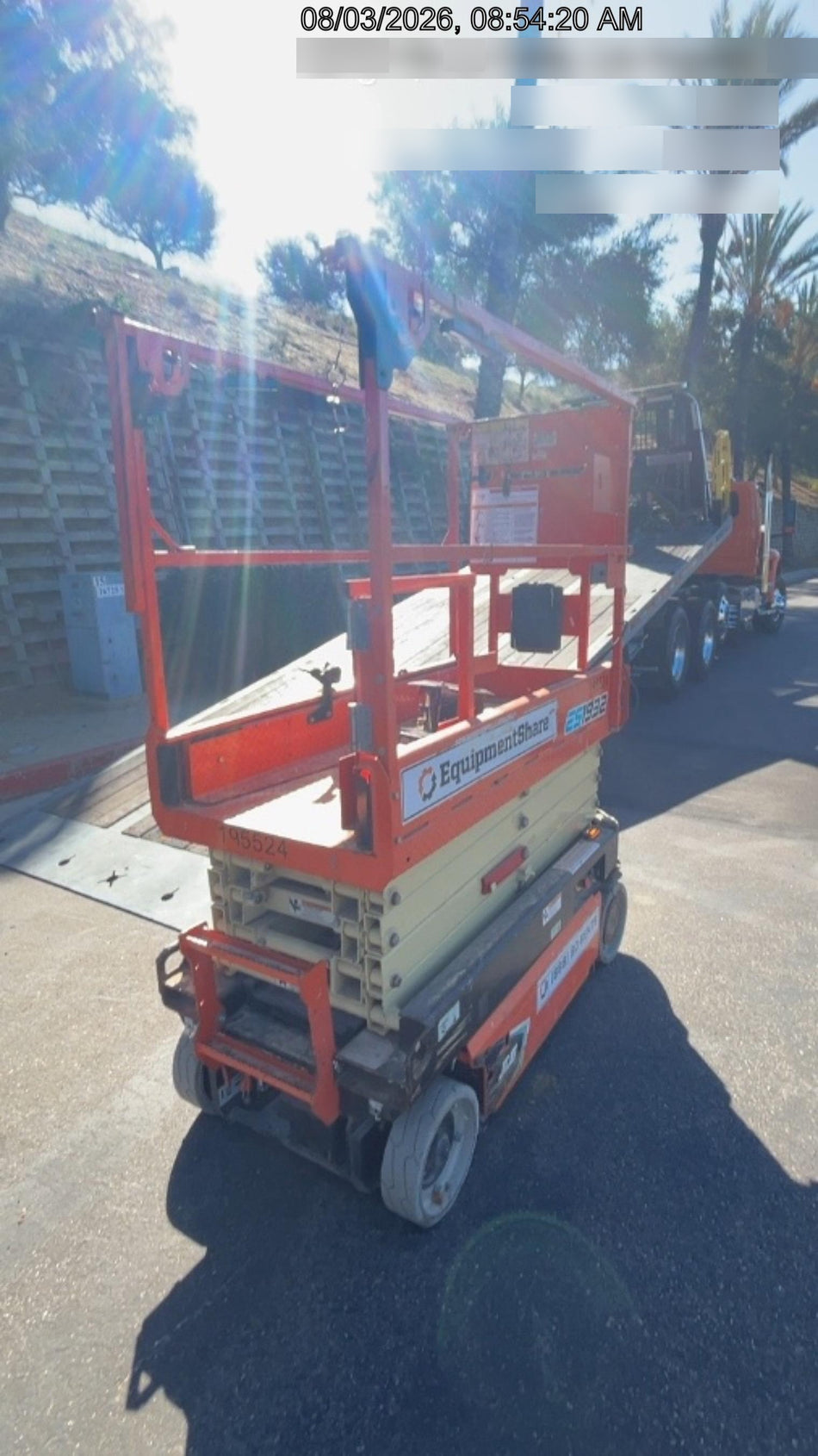2021 JLG ES1932
