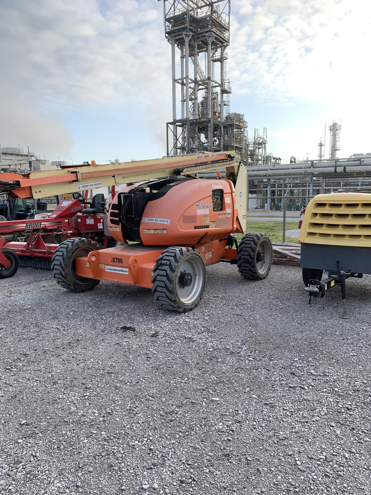 2019 JLG 600AJ