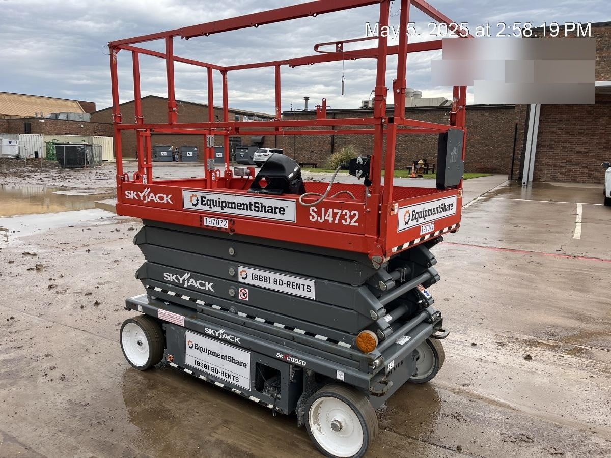 2021 SKYJACK SJ4732