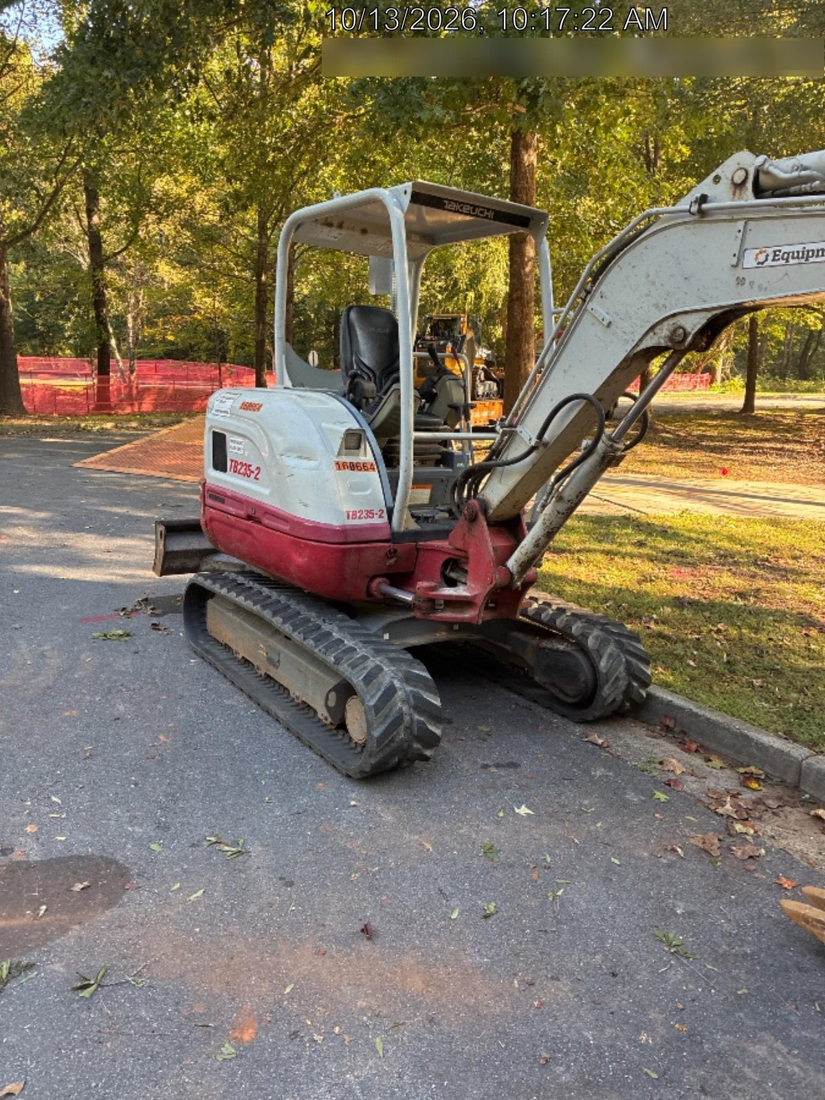 2021 TAKEUCHI TB235-2R