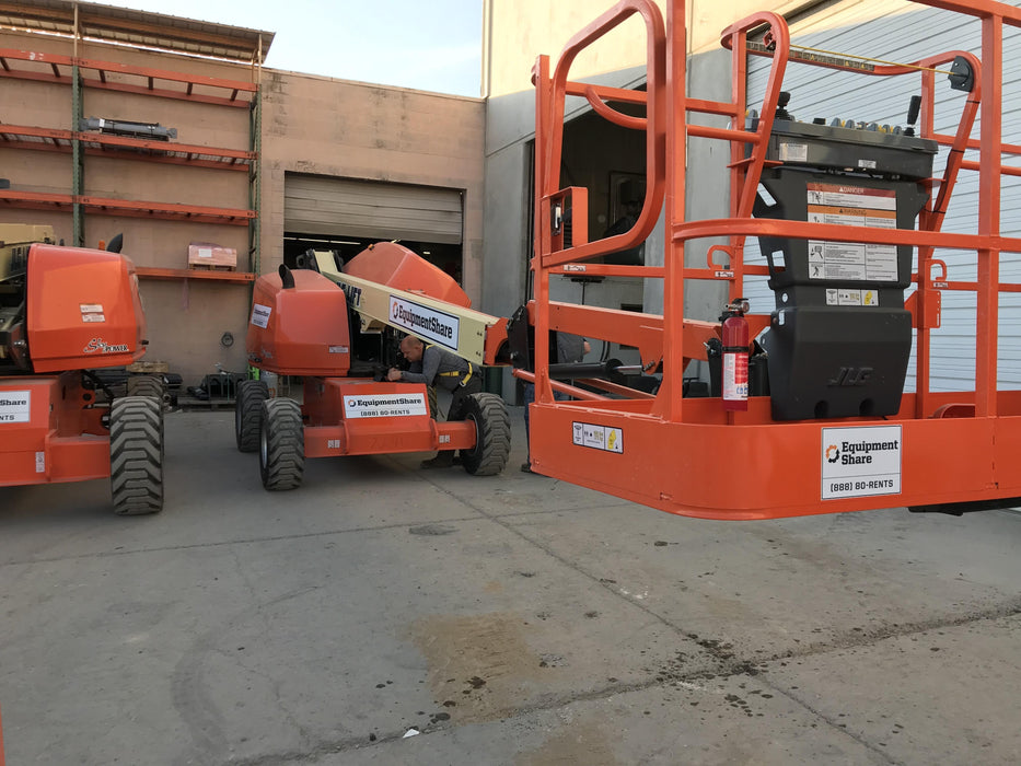 2019 JLG 460SJ