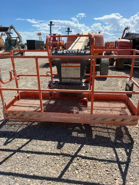 2023 JLG 600S