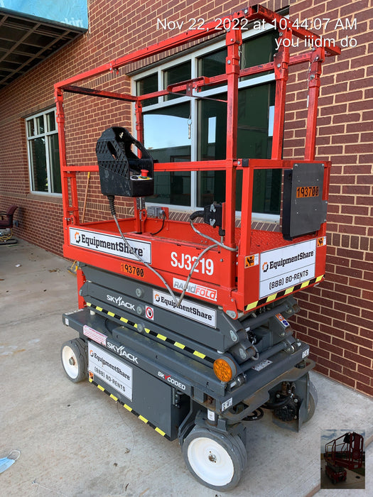 2021 SKYJACK SJ3219