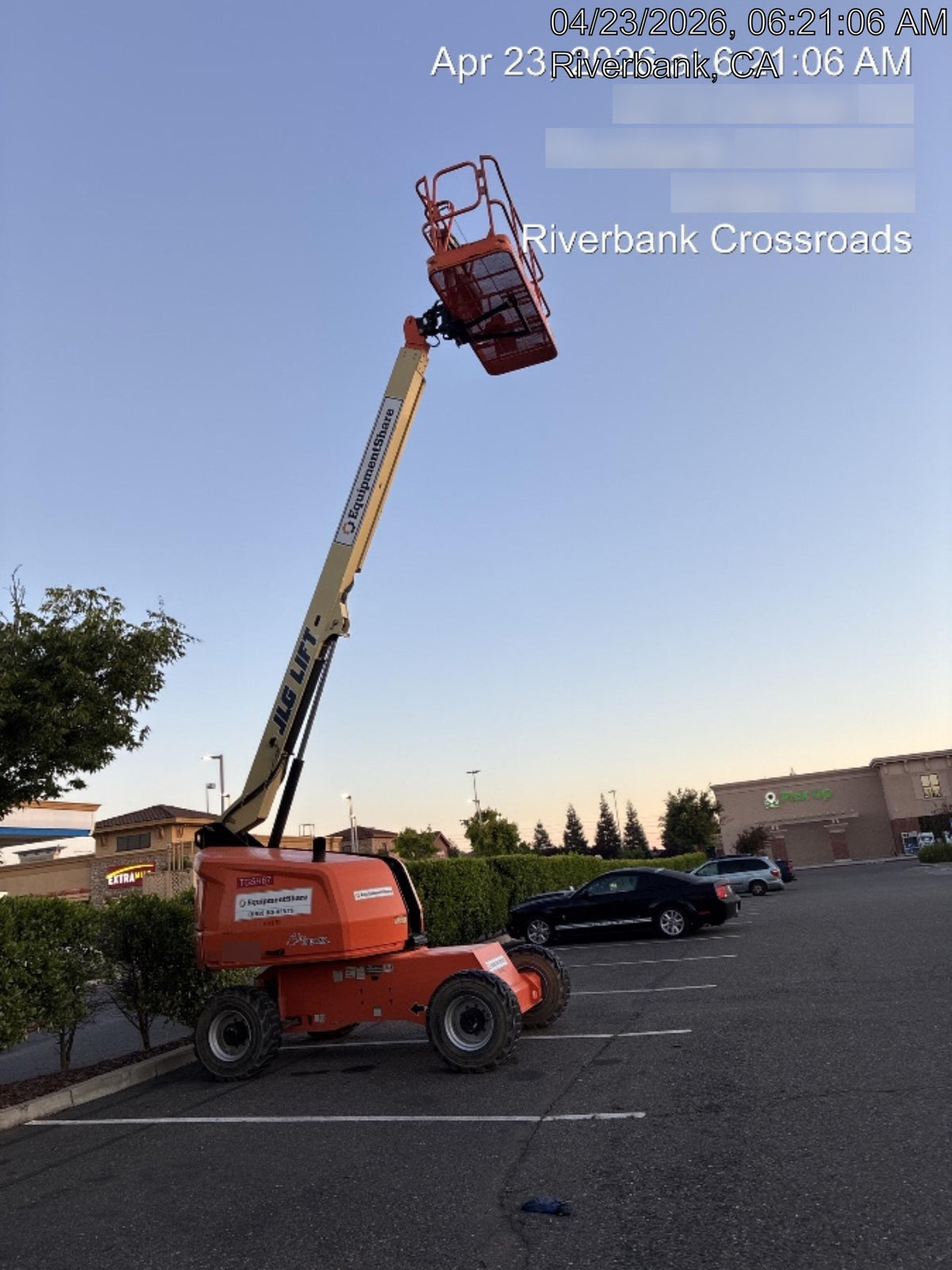 2020 JLG 400S