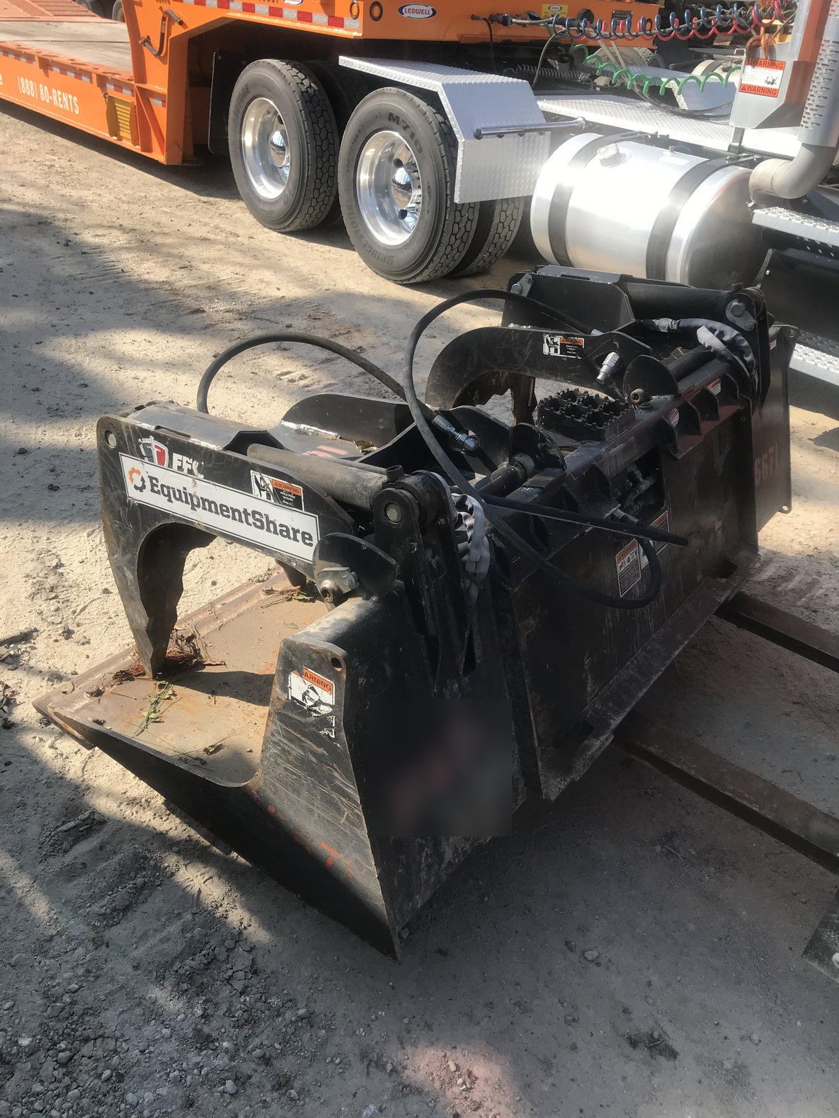 2018 PALADIN 76" Scrap Grapple Bucket - Paladin