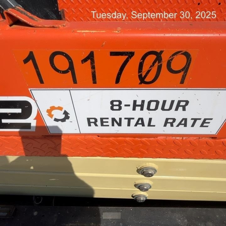 2021 JLG ES1932