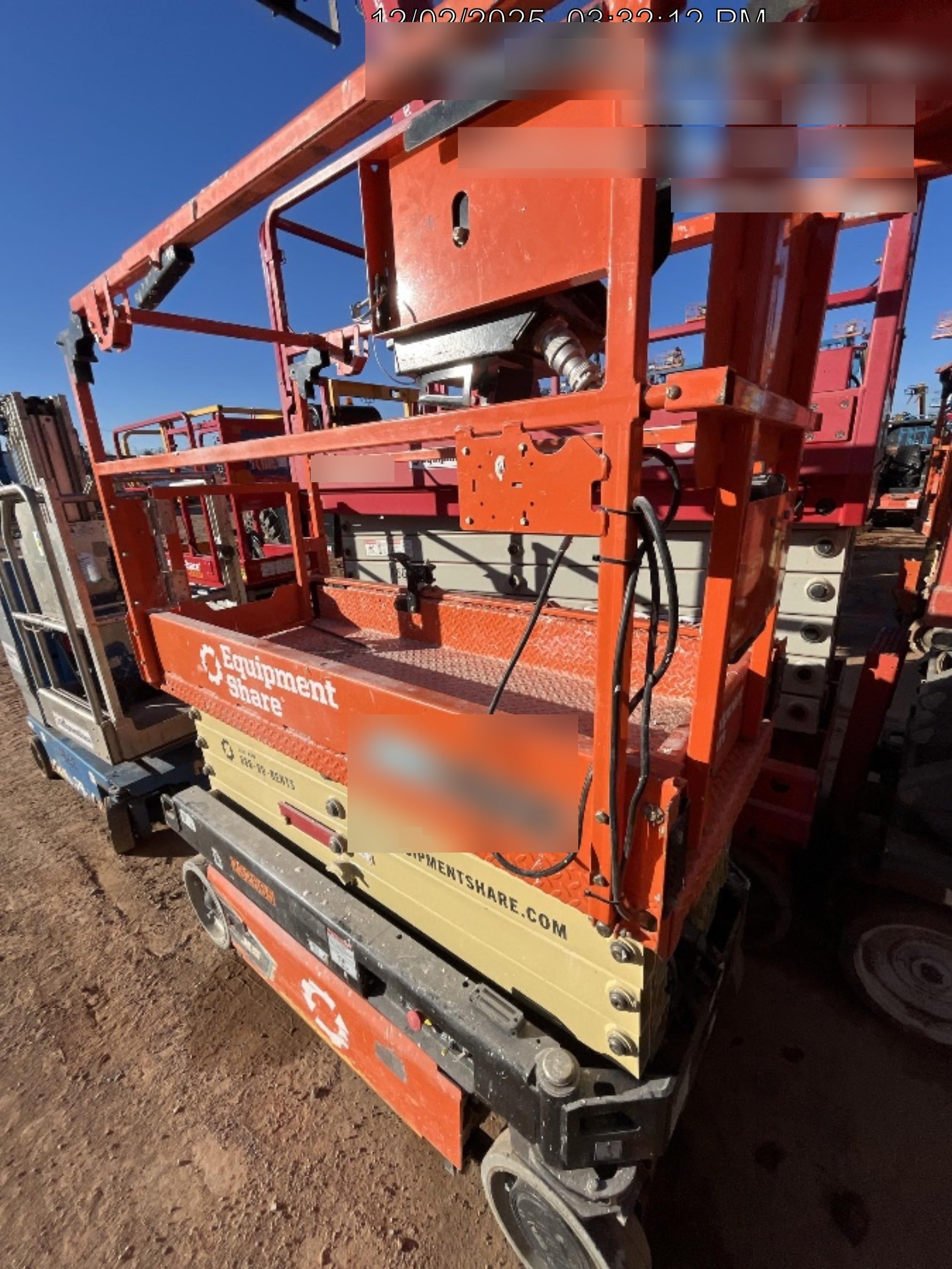 2022 JLG ES1932