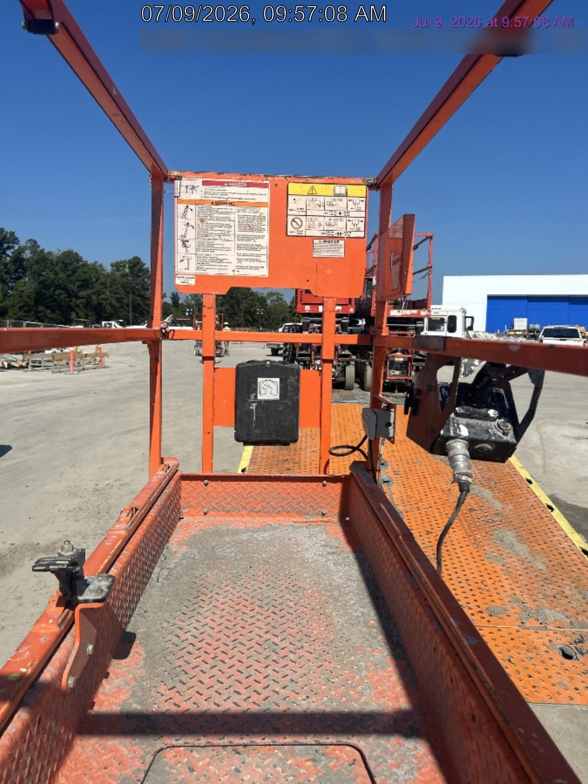 2023 JLG ES2632