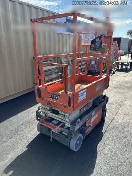 2022 JLG ES1330L