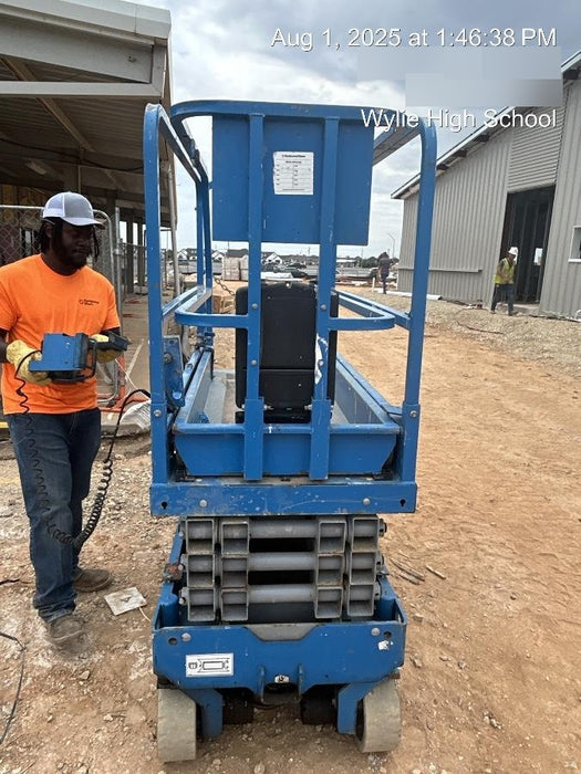 2019 Genie GS-1930 Fixed rails with chain Entry