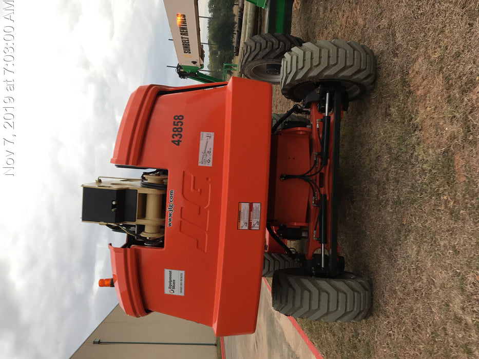 2019 JLG 660SJ