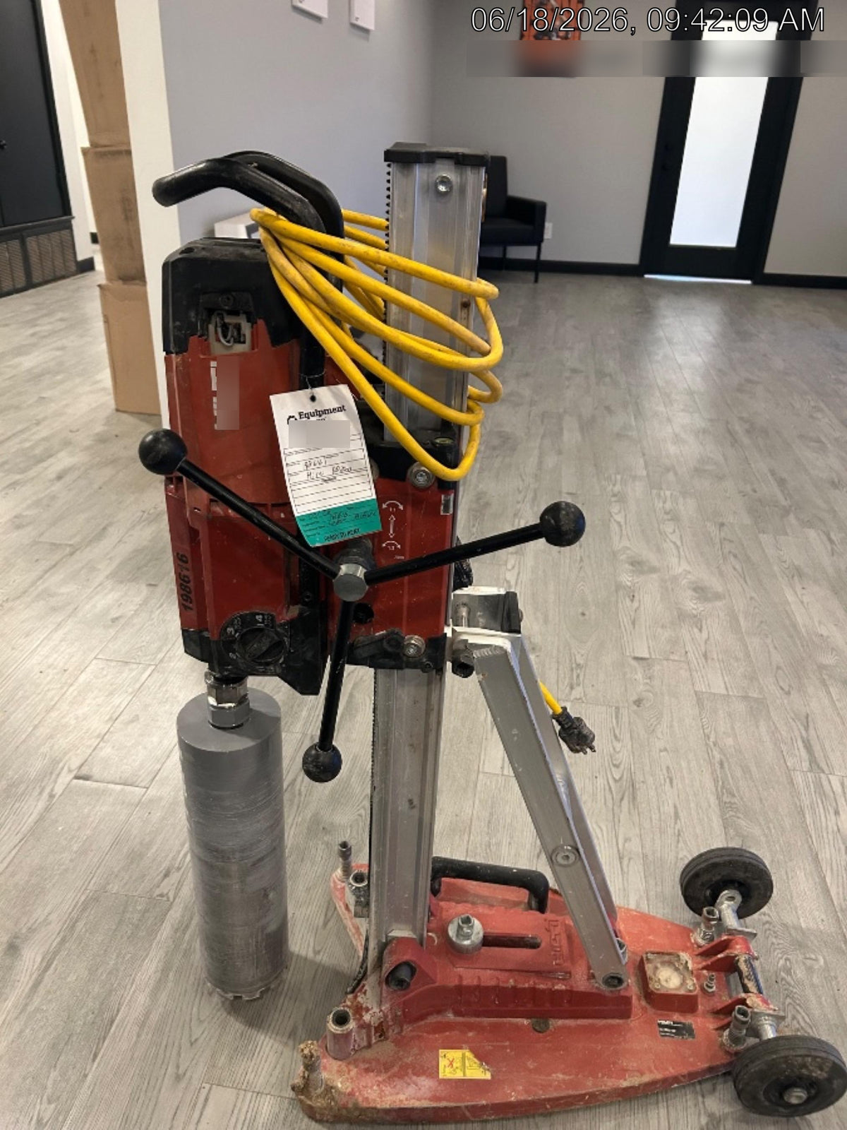 2022 HILTI DD250E