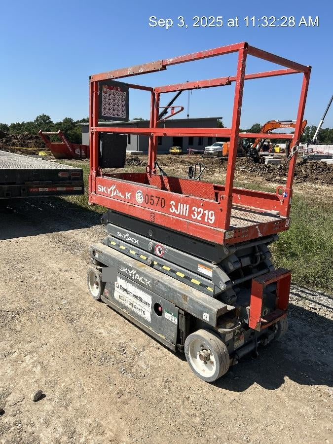 2015 SKYJACK SJIII-3219