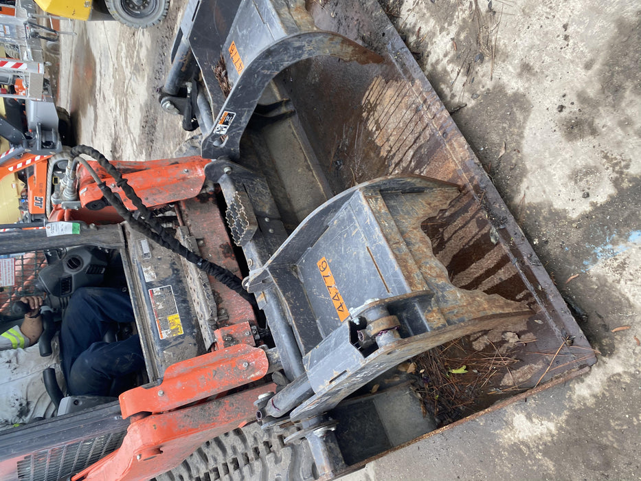 2019 PALADIN 72" Scrap Grapple Bucket - Paladin