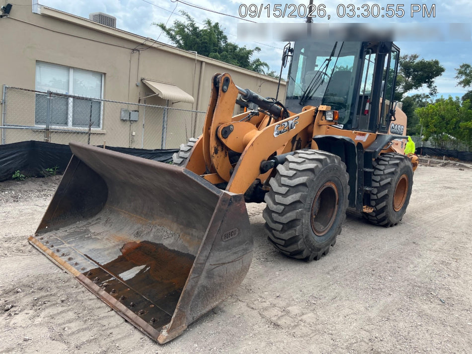 2016 CASE 621F