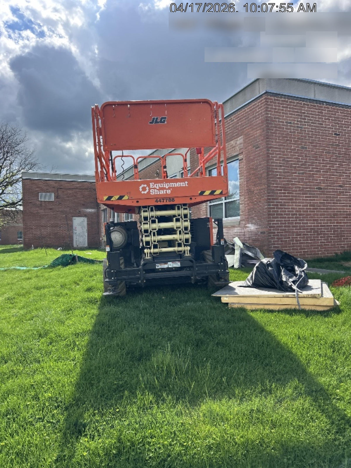 2024 JLG RT4069