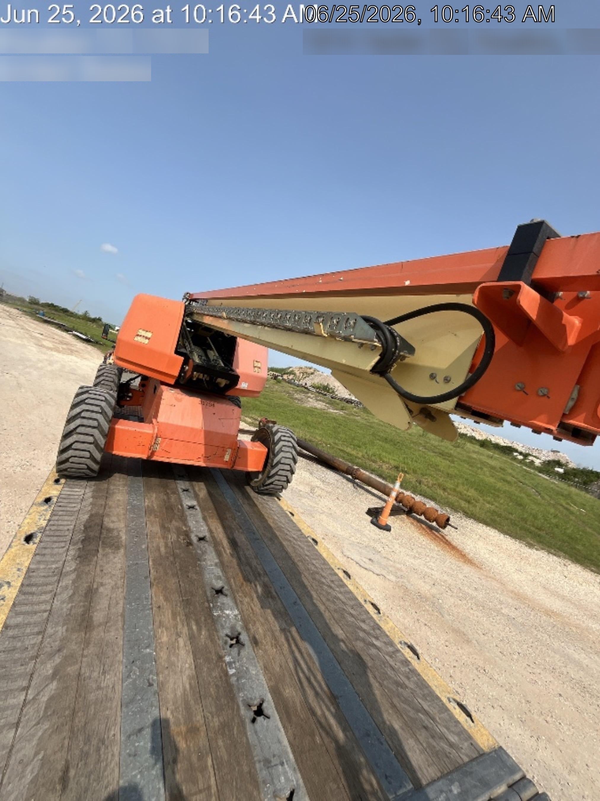 2019 JLG 660SJ
