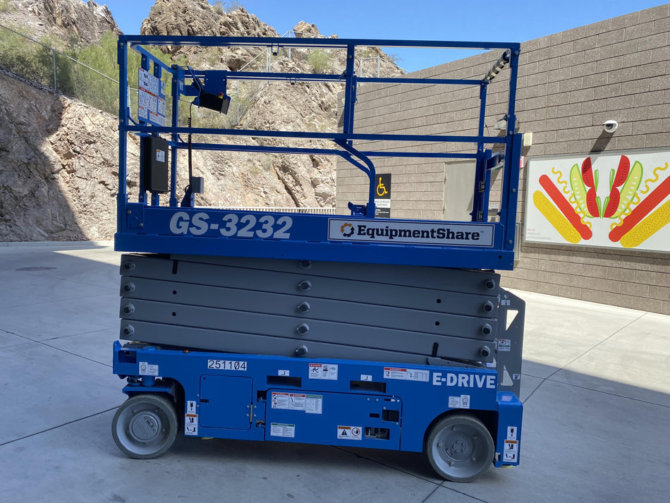 2022 GENIE GS-3232