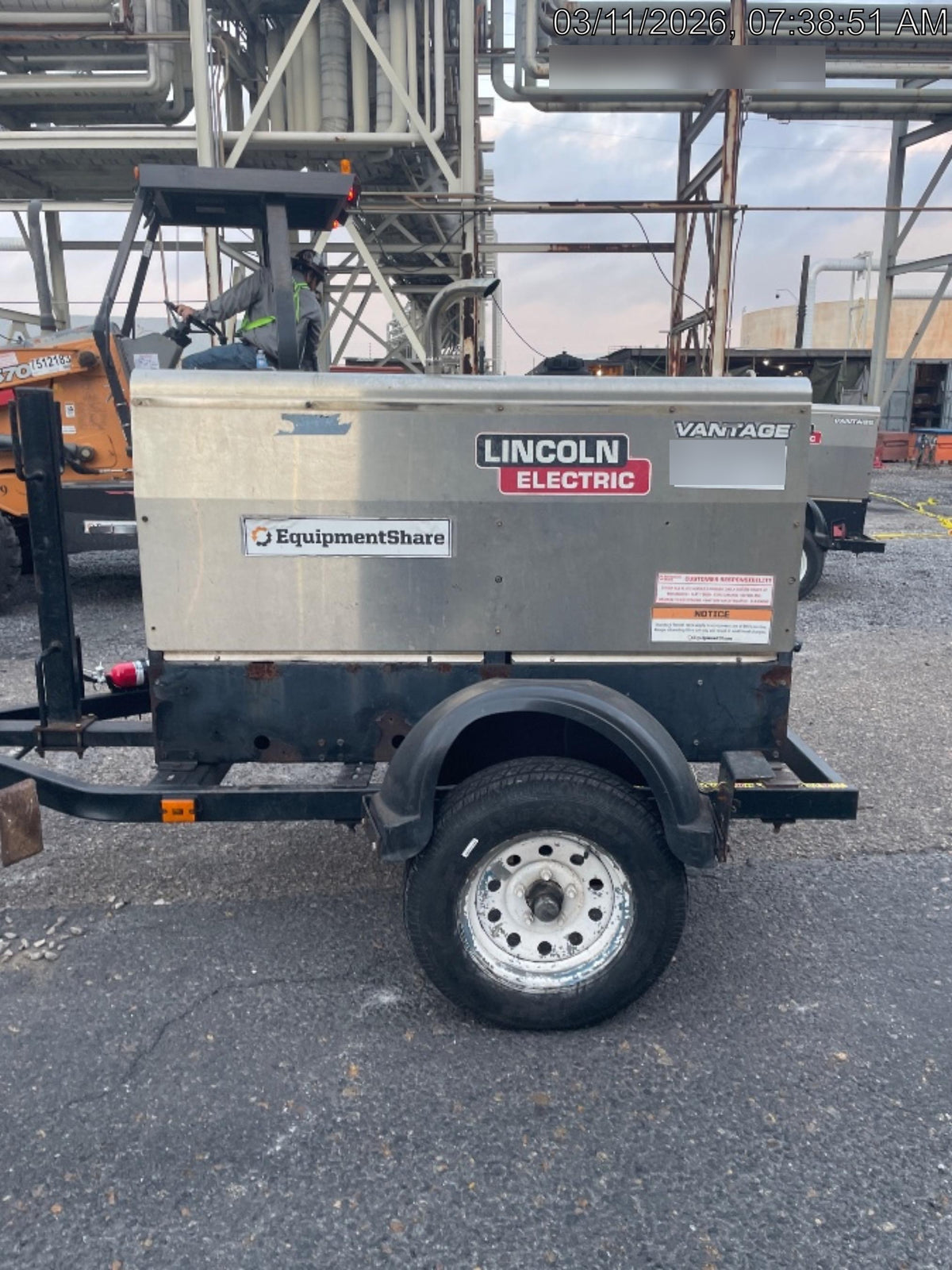 2019 Lincoln Electric Vantage 322 Welder Ready-Pak 3, Two wheel trailer, Fender and Light kit, Cable Rack