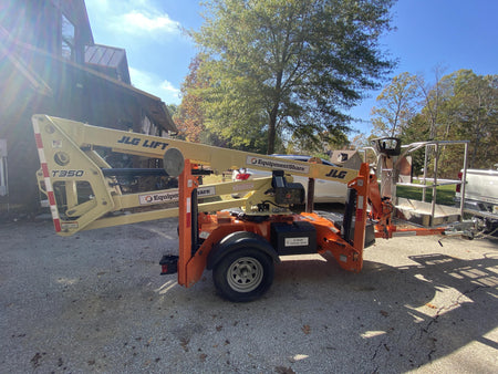 2022 JLG T350