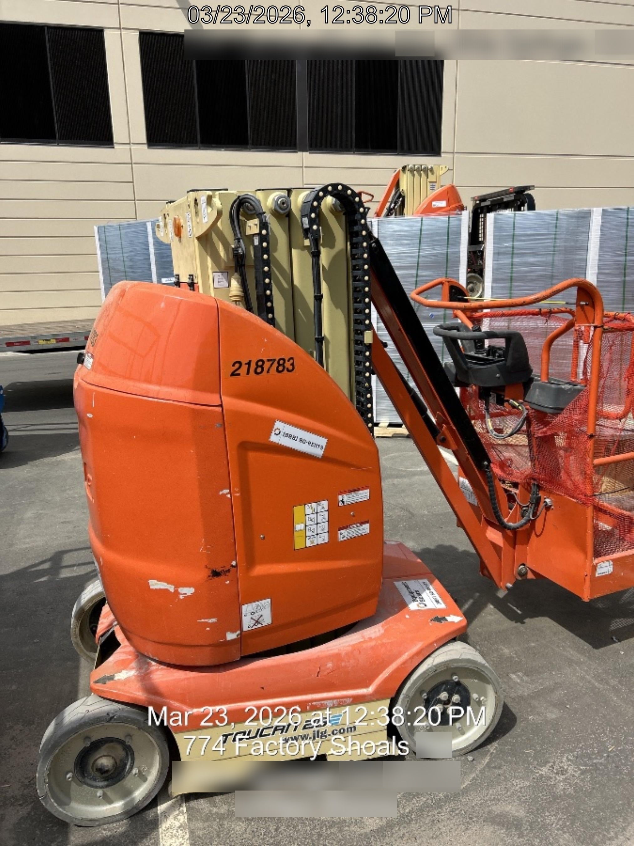 2022 JLG 26E