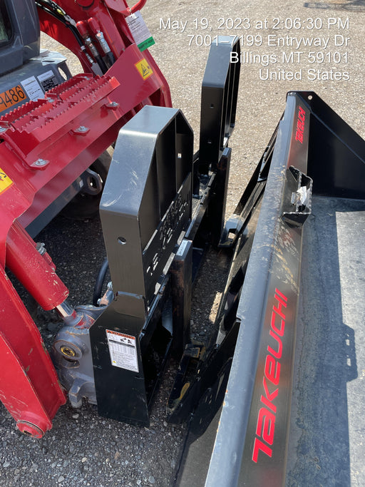 2022 TAKEUCHI 48" Pallet Forks - Takeuchi