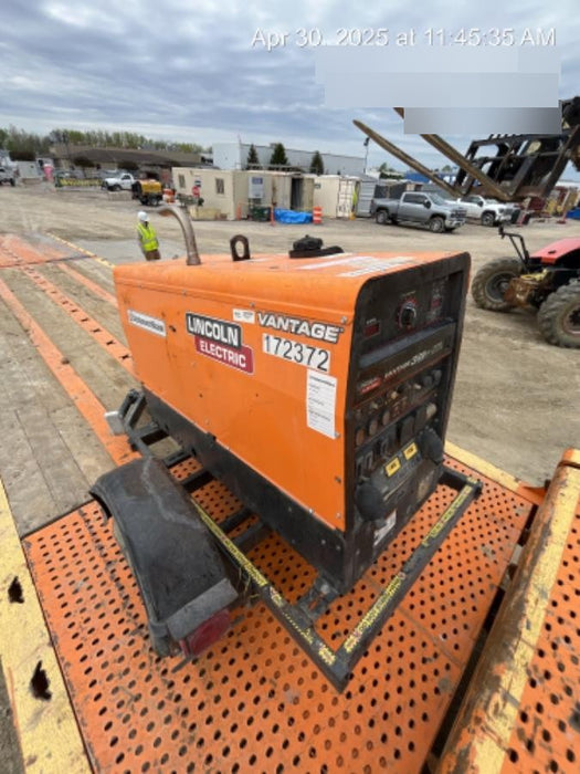 2021 Lincoln Electric Vantage 322 Vantage 322 Ready Pak 3 w/ Decals, ORANGE (includes trailer, cable rack, fender light kit) NO Telematics