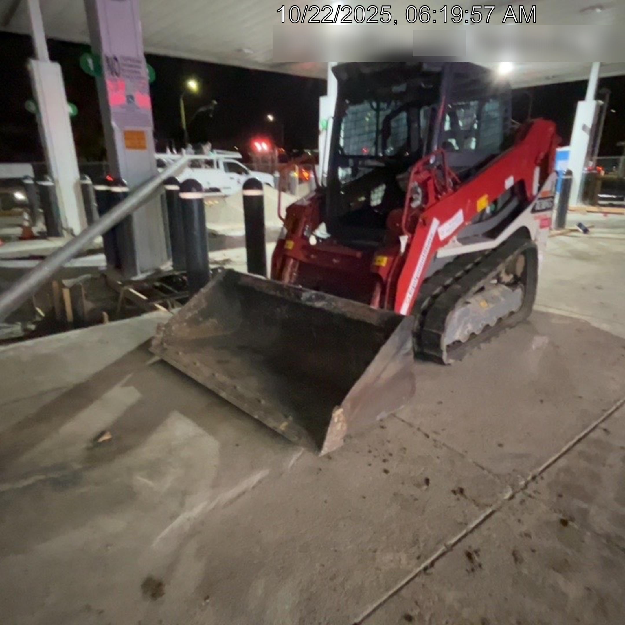 2024 TAKEUCHI TL10V2-CR