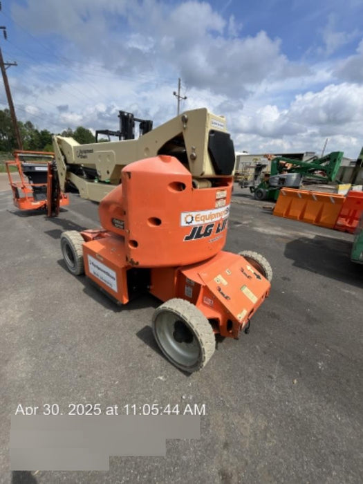 2019 JLG E400AJPN