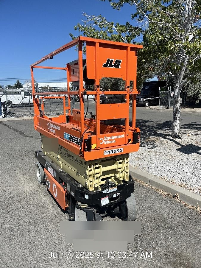 2022 JLG ES2632