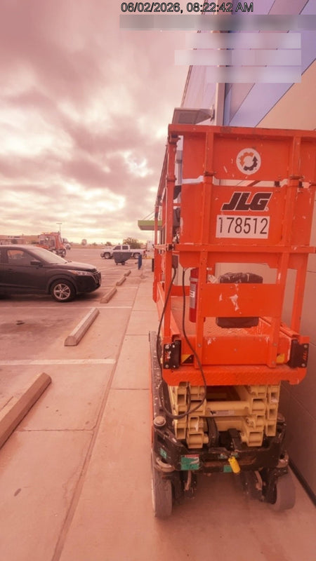 2021 JLG ES1932