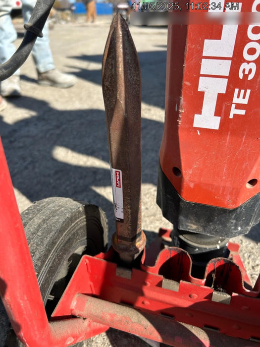 2021 HILTI TE 3000-AVR