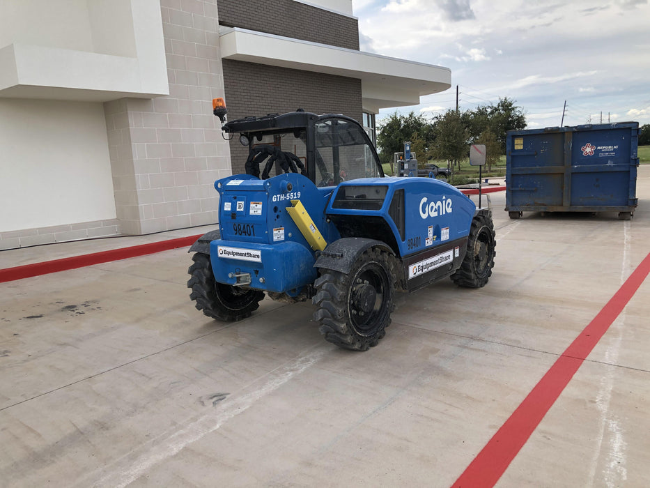 2020 Genie GTH-5519 Cab/Heat/Air, Solid Tires, Work Lights, Beacon, Aux Hydraulics, Back up Alarm
