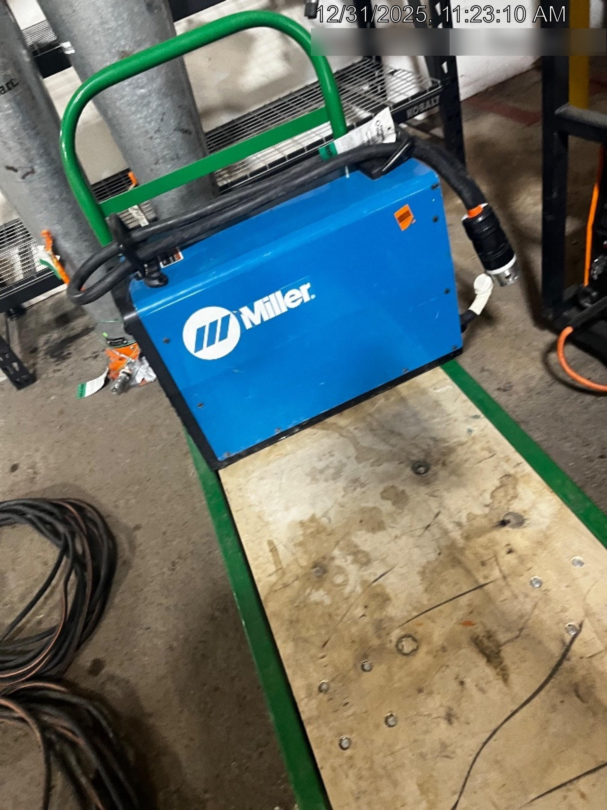 2021 MILLER ELECTRIC XMT 350