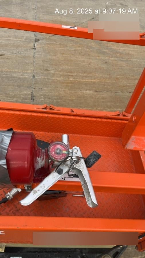 2024 JLG ES1932