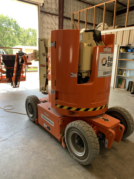 2021 JLG E300AJP