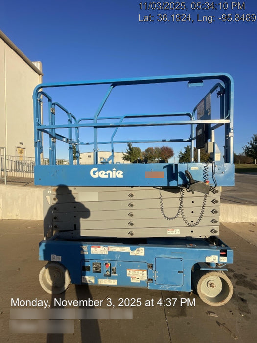 2019 Genie GS-4047 Folding rails with half height swing gate