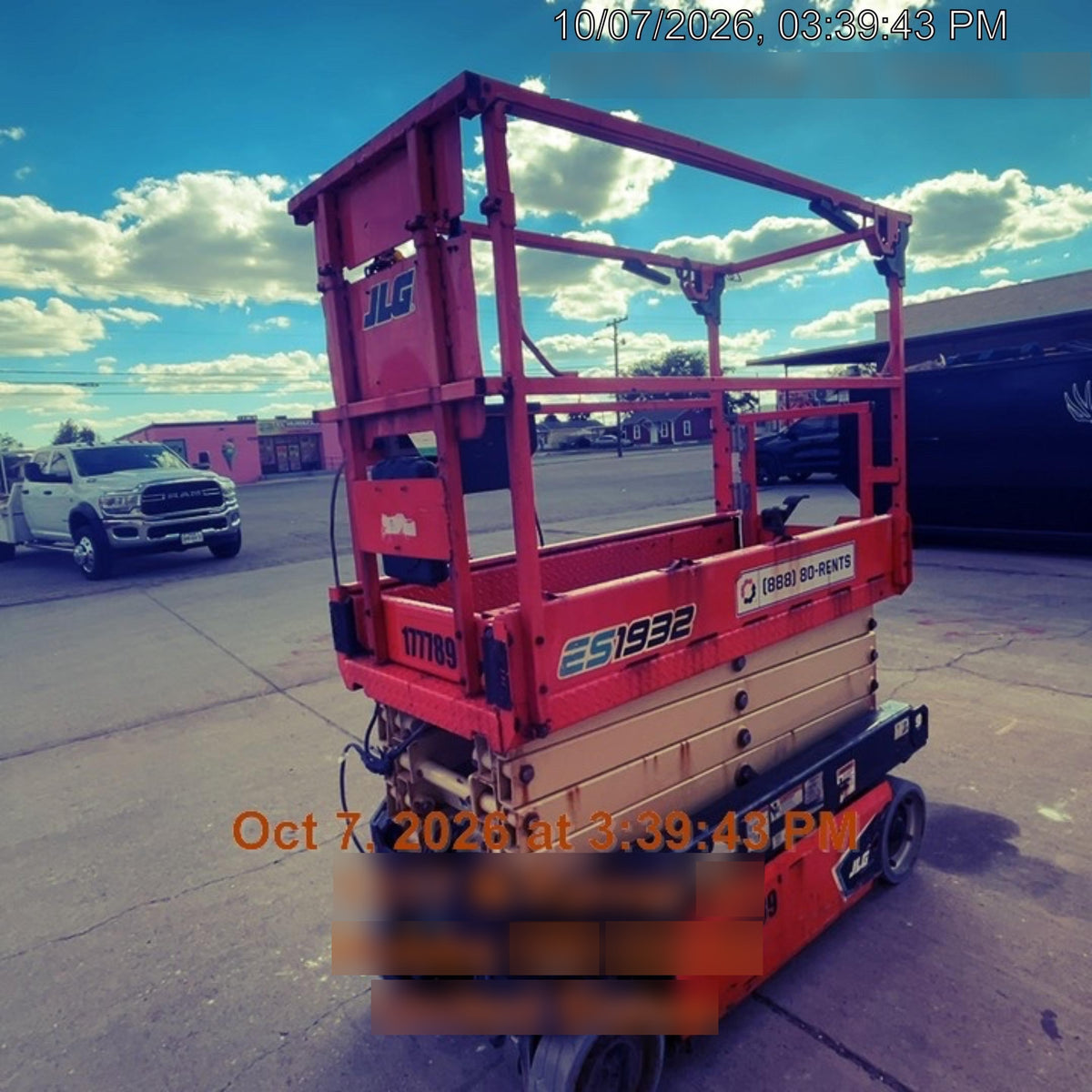 2021 JLG ES1932