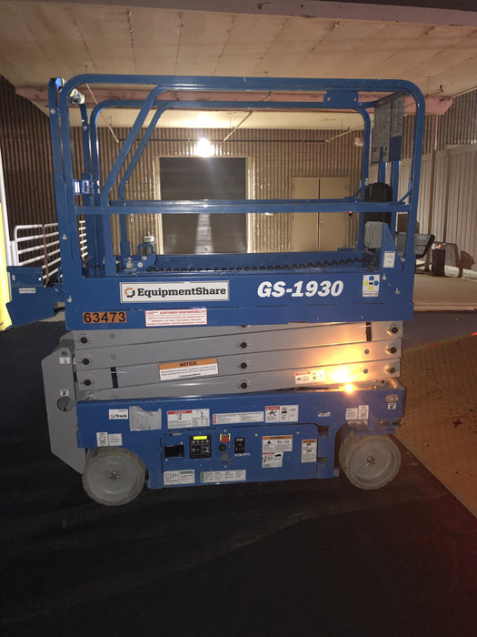 2020 Genie GS-1930 Solid Non Marking Tires, Beacon, Folding rails with half height swing gate